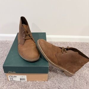 Clarks Men's Tan Chukka Boots